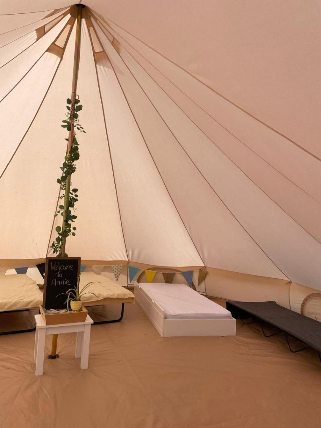 Trevena Cross Glamping & Camping ヘルストン エクステリア 写真