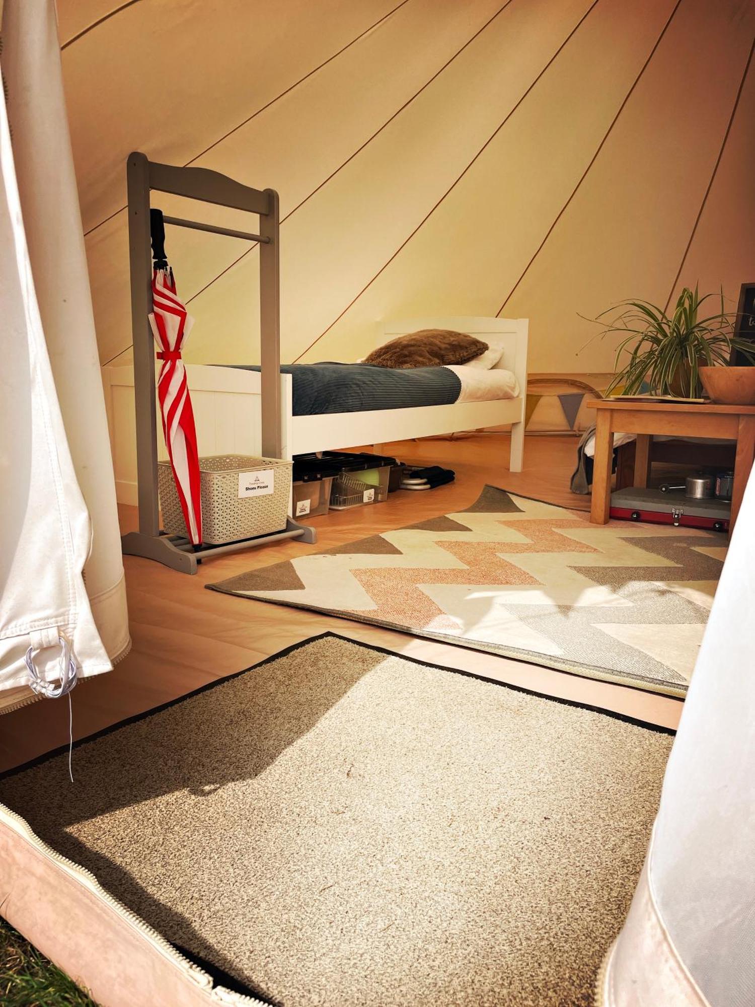 Trevena Cross Glamping & Camping ヘルストン エクステリア 写真