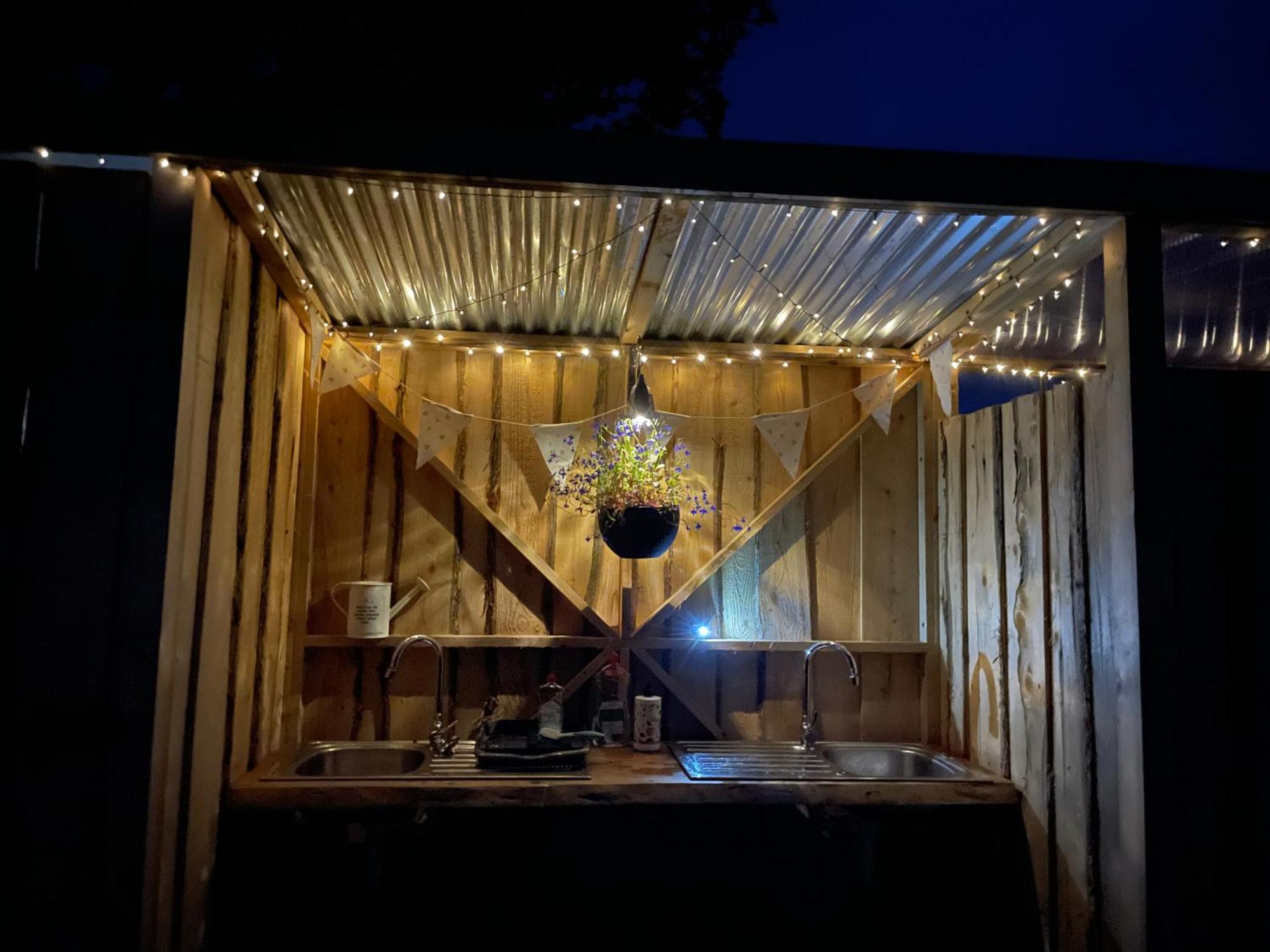 Trevena Cross Glamping & Camping ヘルストン エクステリア 写真
