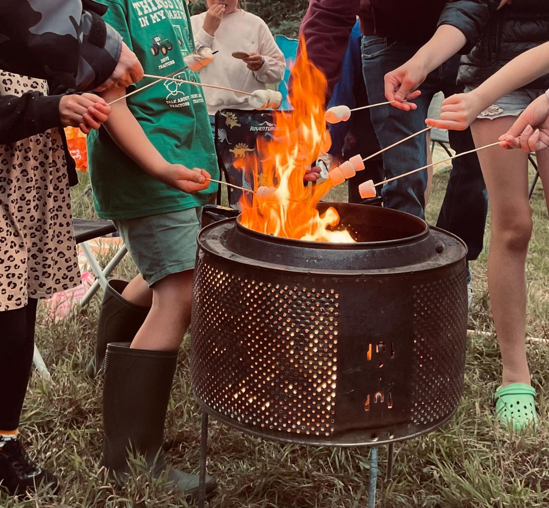 Trevena Cross Glamping & Camping ヘルストン エクステリア 写真